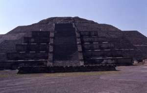 Teotihuacan, a Hold piramis